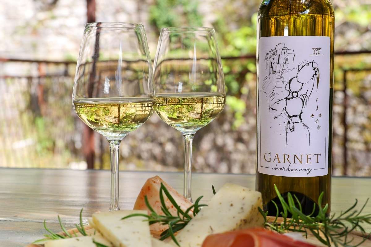 Authentic Montenegrin Chardonnay from Garnet winery