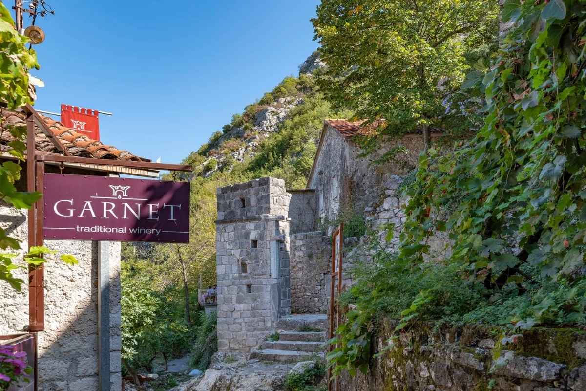 Godinje village Virpazar Garnet winery