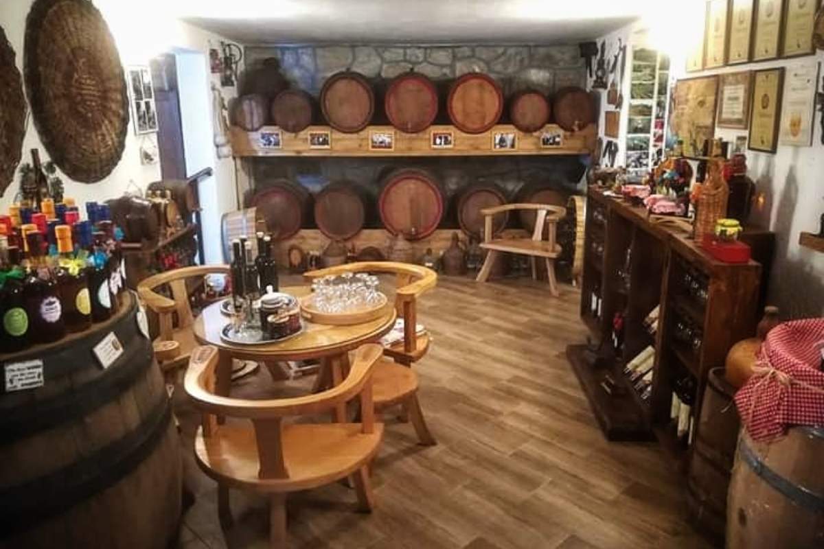 Montenegrin wine tasting – Mrkan Winery near Skadar Lake