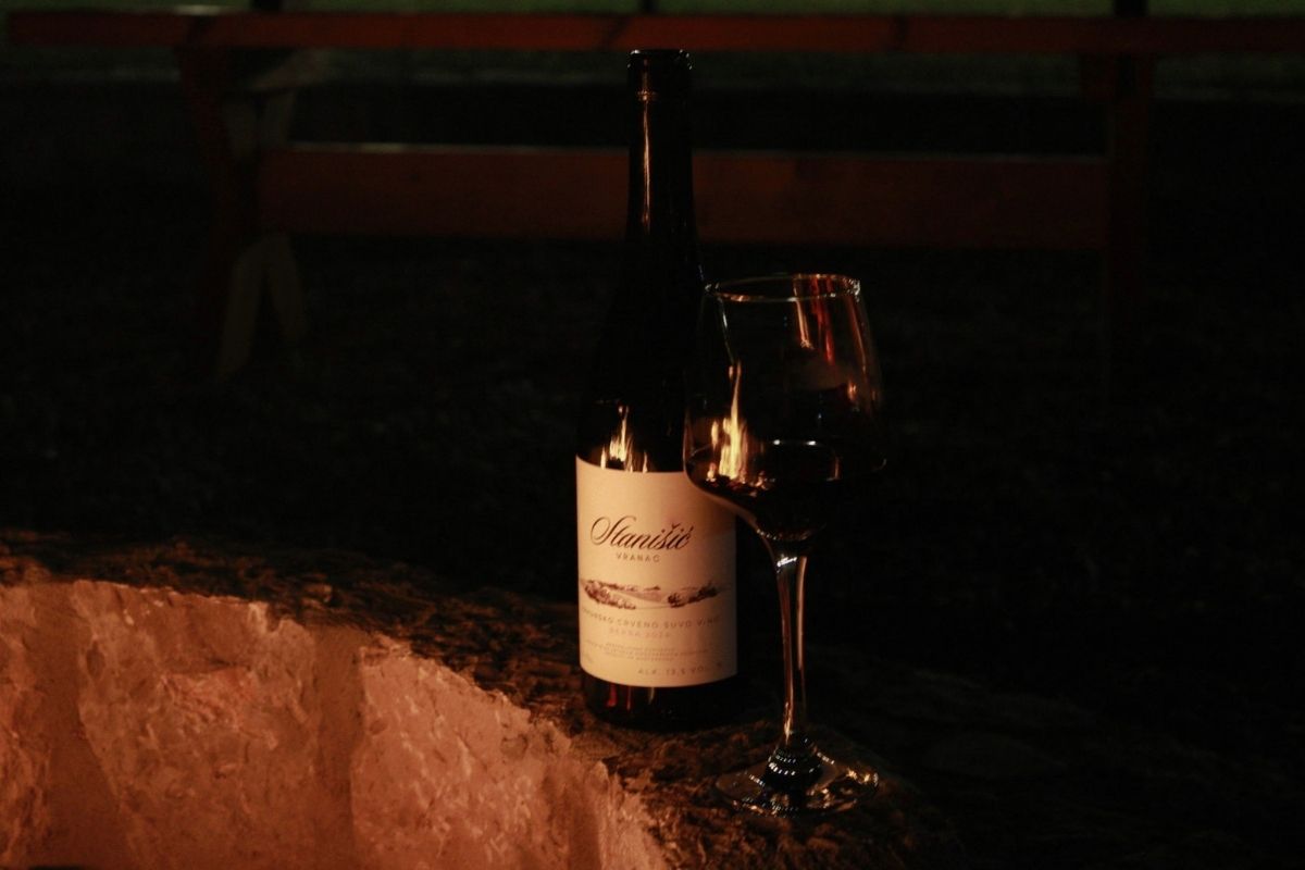 Wine tasting experience at Konoba Stanišić