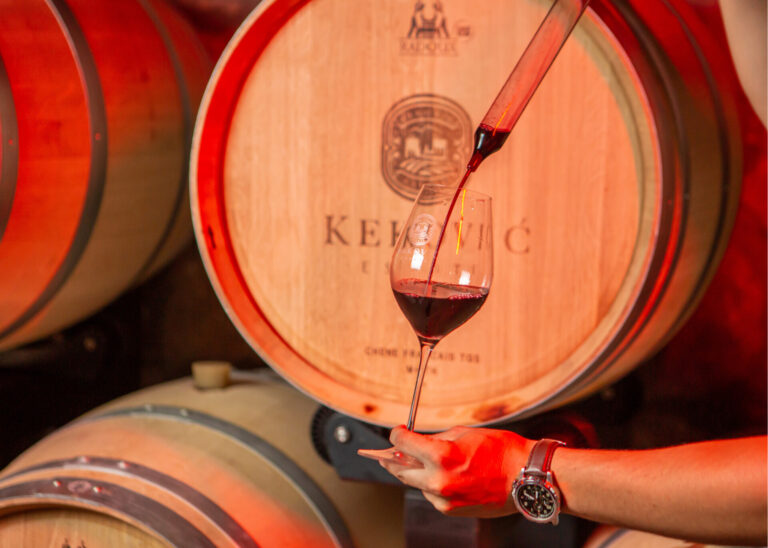 LUX WINE TOUR – KEKOVIĆ ESTATE WINERY (110 MIN)