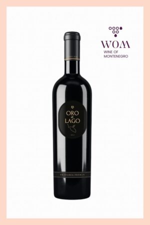 Dedvukaj Oro di Lago 2021 – a blend of 70% Skadarka and 30% Probus grapes, reflecting the unique terroir of Skadar Lake. Aromas of berries and spices with a rich, rounded flavor. Pairs well with hearty dishes and red meats.