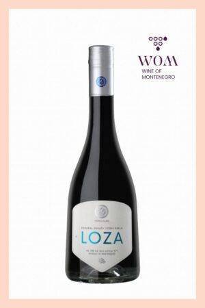 Giljača Trio Loza Brandy 0,75L – triple-distilled grape brandy from Montenegro, crafted from select Montenegrin vineyards. Pure, aromatic, and elegantly balanced, offering a smooth and refined drinking experience. Ideal as a digestif or paired with traditional Montenegrin dishes.