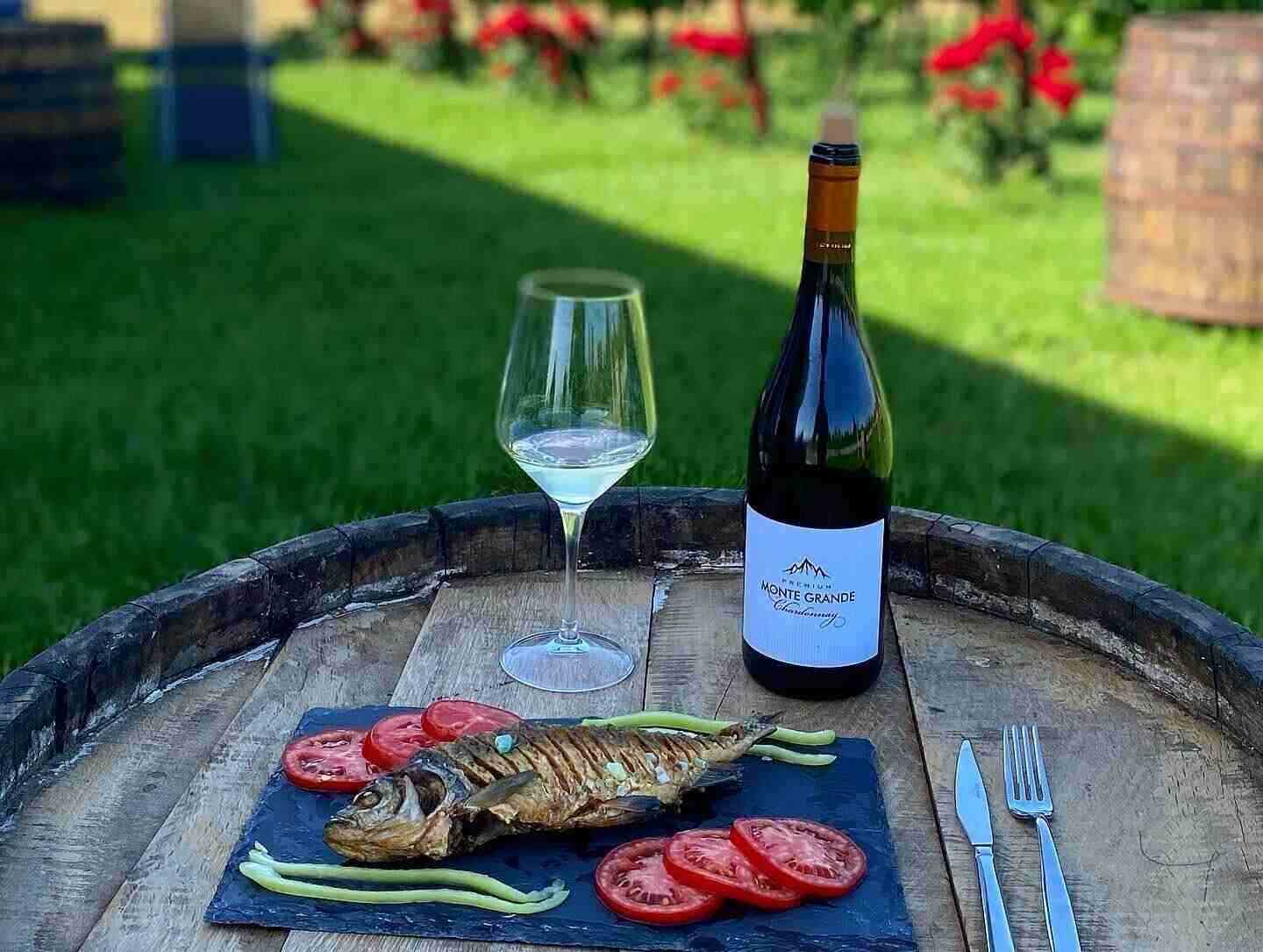 How Should Wine Be Properly Served?